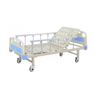 Кровать больничная с ручным приводом М103